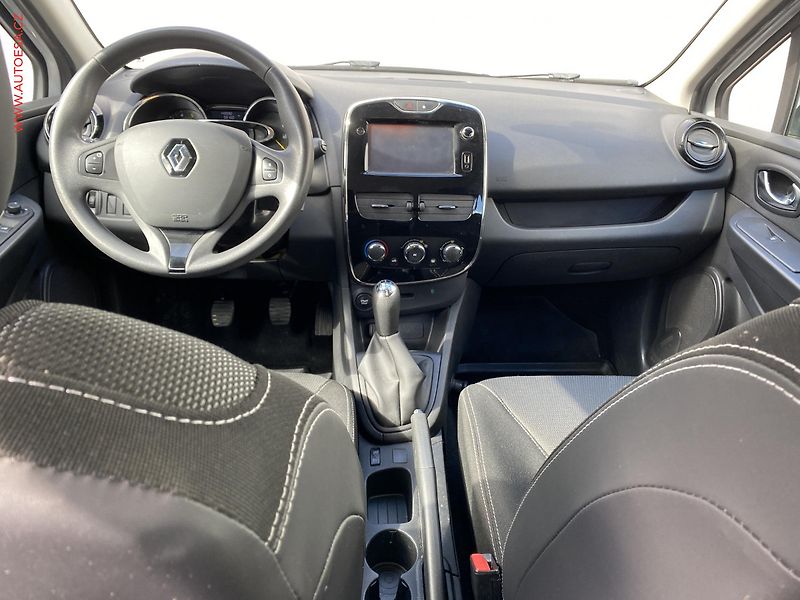 Renault Clio (2015) 1.5dCi, ČR, AC, + kola - fotka 8 z 17