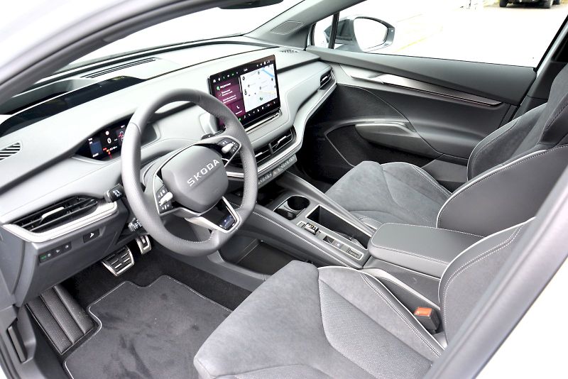 Škoda Enyaq (2025) SPORTLINE 63 kWh 150 KW - fotka 5 z 20