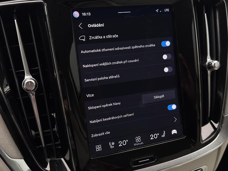 Volvo V60 B4 DARK PLUS CZ 1.maj - fotka 38 z 47