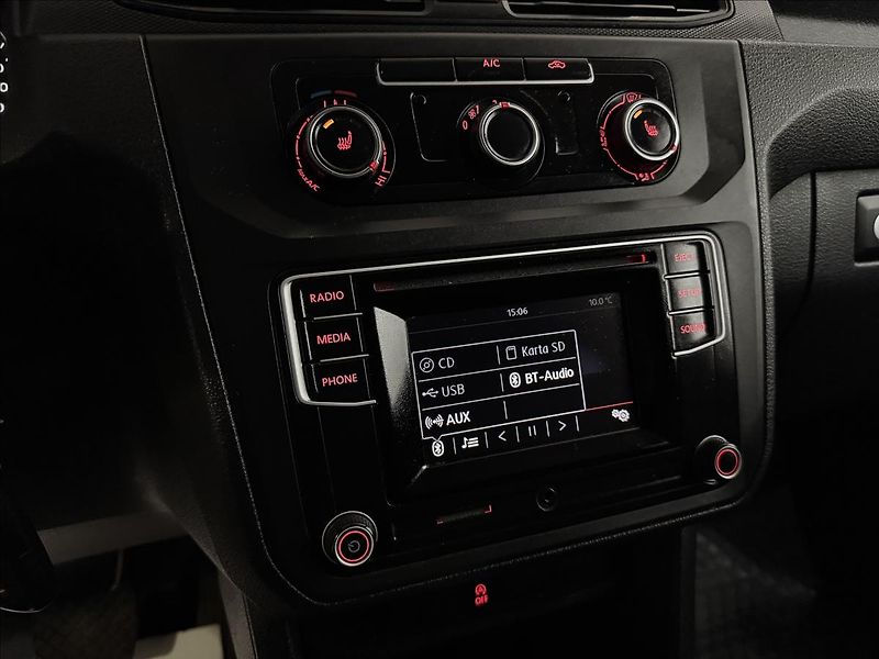Volkswagen Caddy 1.4TGI BMT DSG TAŽNÉ VÝHŘEV - fotka 23 z 36