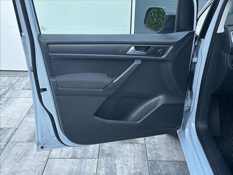 Volkswagen Caddy 1,0 TSI 102PS  Kombi Trendline - fotka 13 z 51
