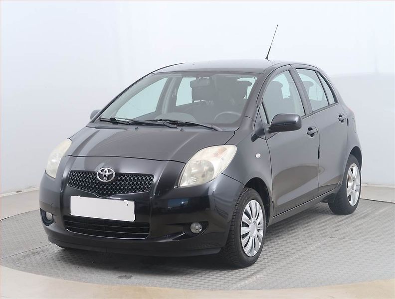 Toyota Yaris (2008) 1.0 VVT-i, po STK, CZ doklady - fotka 2 z 14
