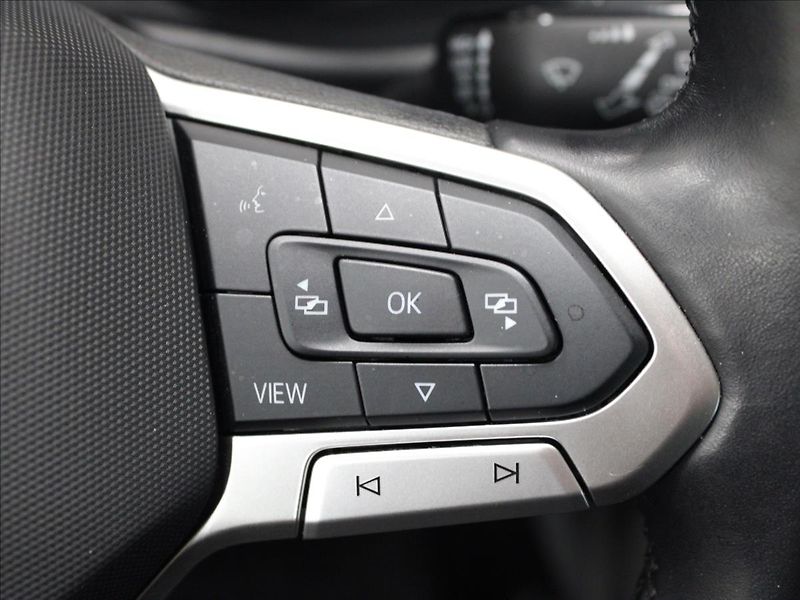 Volkswagen Caravelle 2,0 TDI 110kW DSG Comfortline - fotka 21 z 32