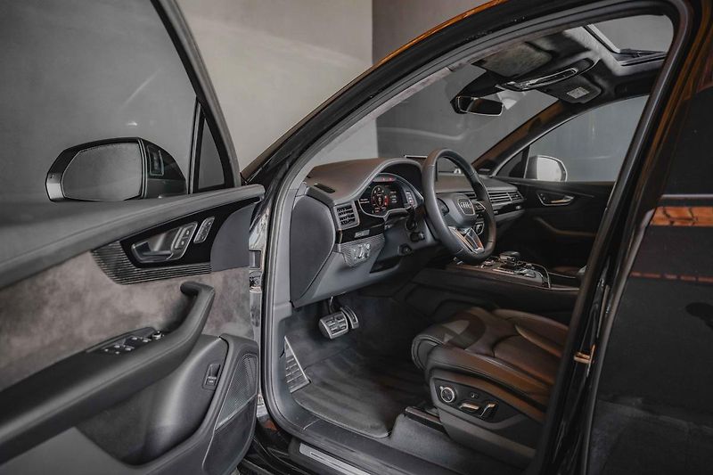 Audi SQ7 (2018) V8*TDi*7míst*HUD*B&O*TZ*CZ*R22 - fotka 12 z 19