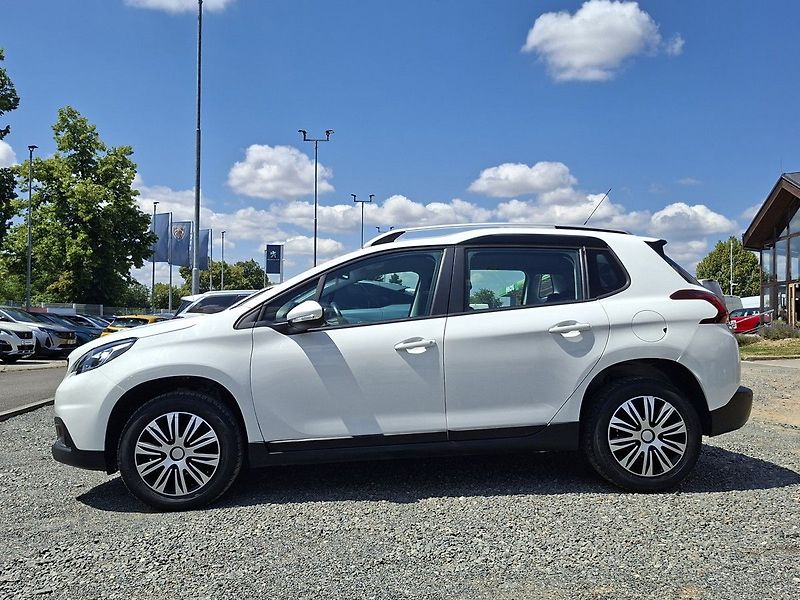 Peugeot 2008 1,2 PT 130k M6 2.MAJ - fotka 4 z 23