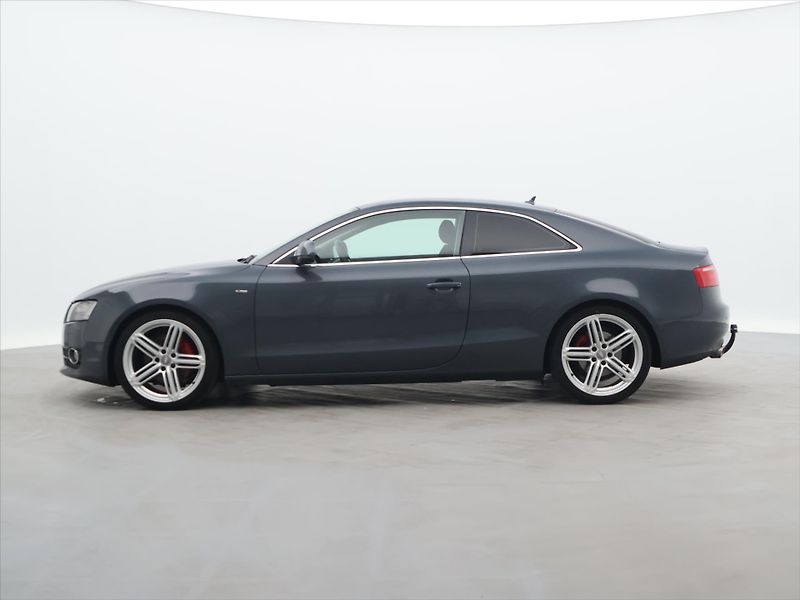 Audi A5 3,0 TDI 176KW QUATTRO SLINE - fotka 3 z 27
