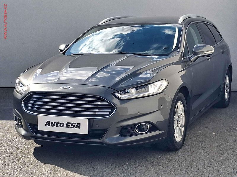 Ford Mondeo (2018) 2.0 TDCi, 2.maj, LED, navi - fotka 3 z 21