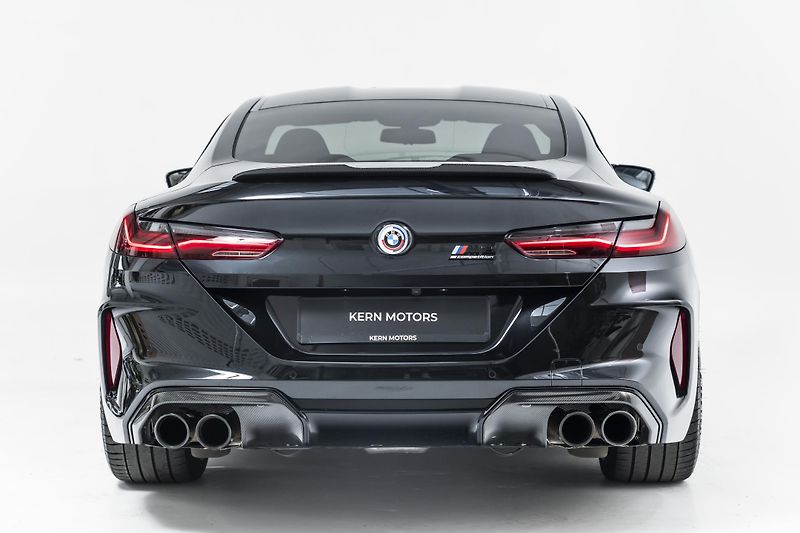 BMW M8 Competition*Carbon*B&W - fotka 4 z 44