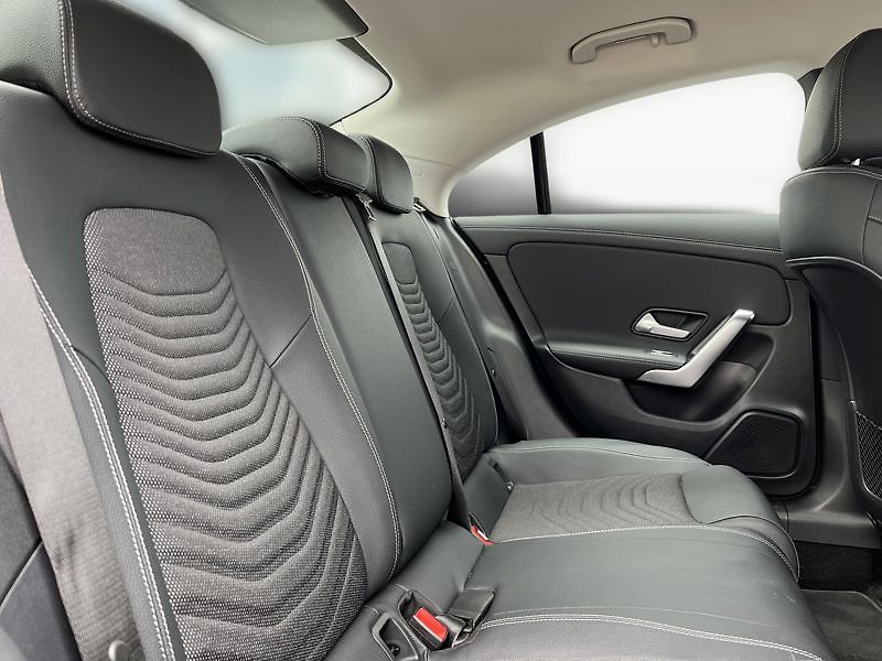 Mercedes-Benz CLA Třída 180d kupé Progressive Ad - fotka 20 z 21