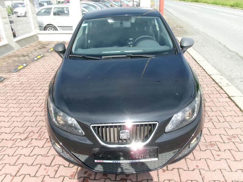 Seat Ibiza (2011) 1,6TDI KLIMA BT USB TEMP - fotka 4 z 29