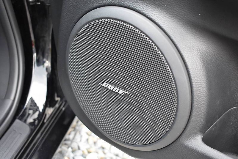 Mazda 6 2,5 16V    SPORT+,BOSE,1.M,TOP - fotka 12 z 22