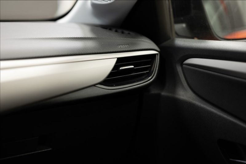 Opel Corsa (2019) 1,2 i KLIMA VÝHŘEV VOLANTU - fotka 25 z 27