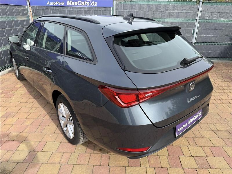 Seat Leon 2.0 TDI Style DSG/LED - fotka 7 z 24