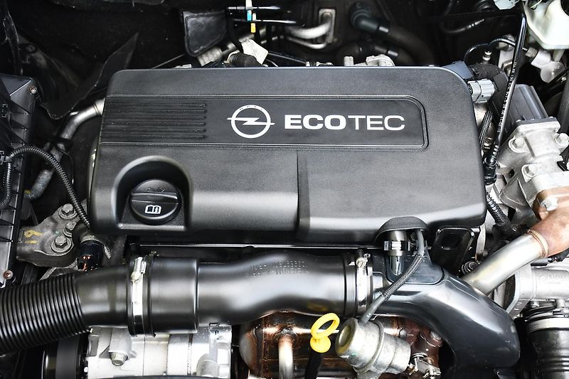 Opel Astra 1.7CDTi SPORTS TOURER - fotka 31 z 31