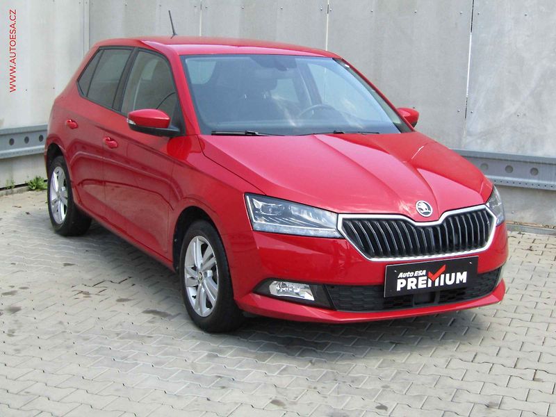 Škoda Fabia (2020) 1.0 TSI, 2.maj,ČR, Style, TZ - fotografie inzerátu