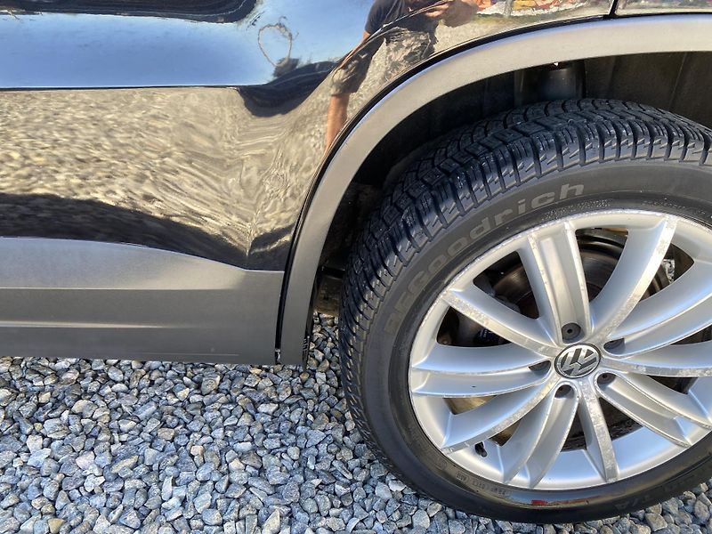 Volkswagen Tiguan 2.0TDi 4x4 135PS GOAL PĚKNÝ!!! - fotka 30 z 166