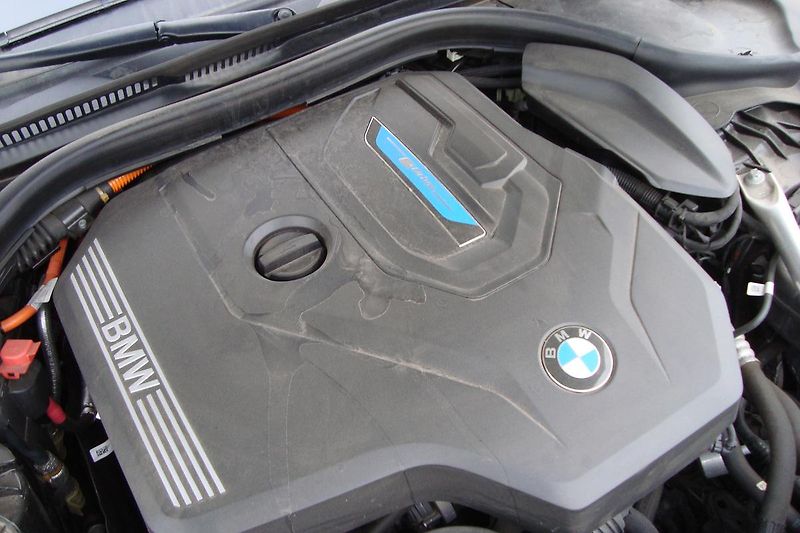 BMW Řada 5 (2021) 530e Xdrive, ČR, 1.Maj.S.Kn. - fotka 20 z 65
