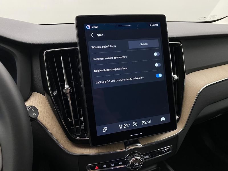 Volvo XC60 T6 AWD RECHARGE DARK PLUS CZ - fotka 57 z 62