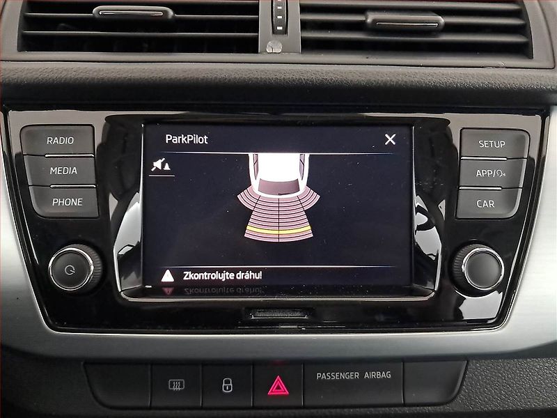 Škoda Fabia (2019) 1.0 TSI, Tempomat - fotka 16 z 16