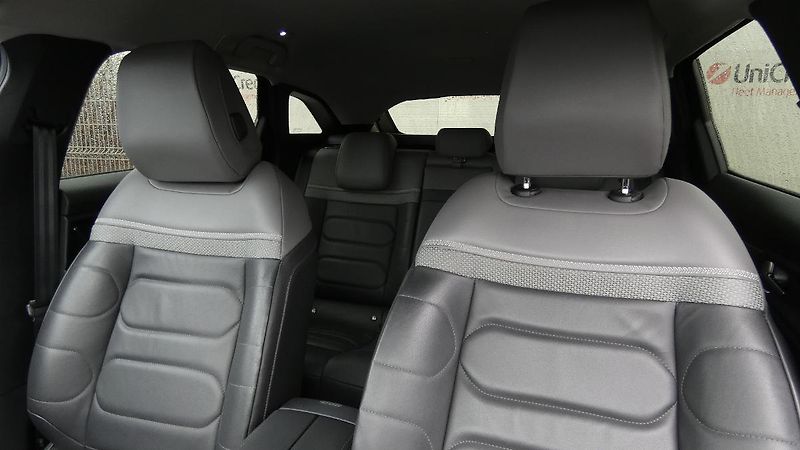 Citroën C5 X 1.6 PureTech 180 EAT8 Shine - fotka 7 z 23