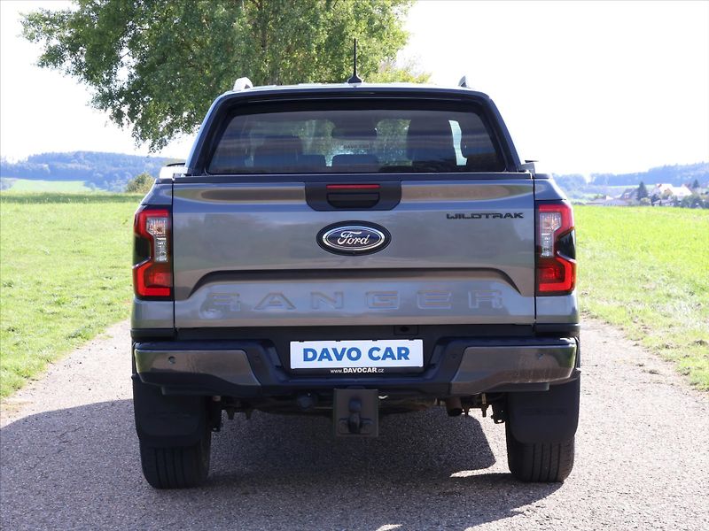 Ford Ranger 3,0 V6 TDi Double Cab Wildtrak - fotka 6 z 37
