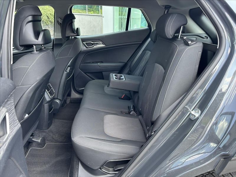 Kia Sportage 1,6 TGDi Exclusive NAVI ZÁRUKA - fotka 11 z 40