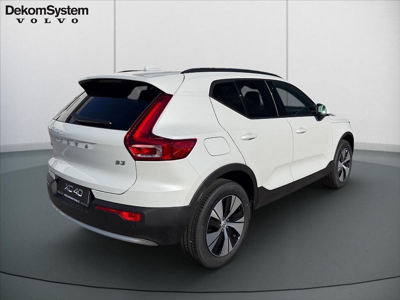 Volvo XC40 (2026) 2,0 B3 Core 8273 - fotka 3 z 14