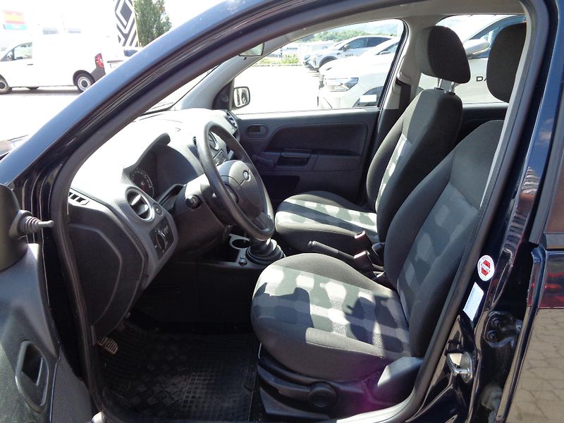 Ford Fusion (2007) 1,2 55 kW 1.majitel CZ - fotka 9 z 17