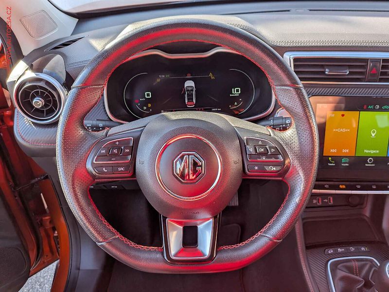 MG ZS (2024) 1.0TGi, 1.maj,ČR, AC, panor - fotka 15 z 17
