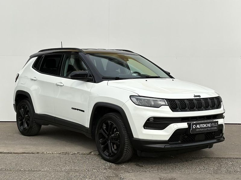 Jeep Compass 1.5 e-Hybrid 96KW Night Eagle - fotka 6 z 22