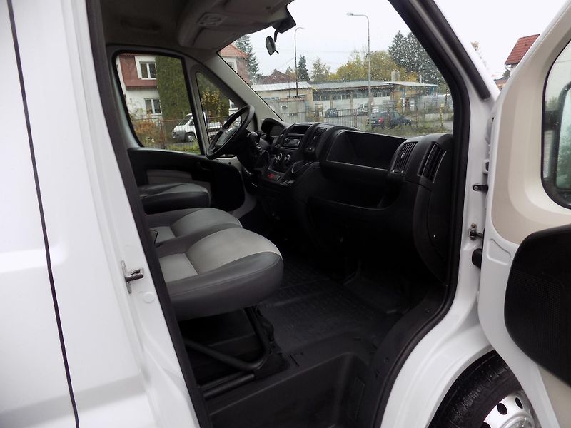 Fiat Ducato (2014) 2,3 96KW 7MÍST VALNÍK  - fotka 29 z 38