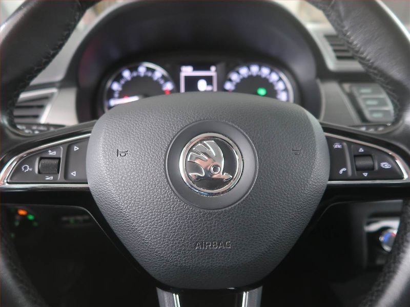 Škoda Fabia (2015) Style 1.2 TSI, Automat - fotka 16 z 21