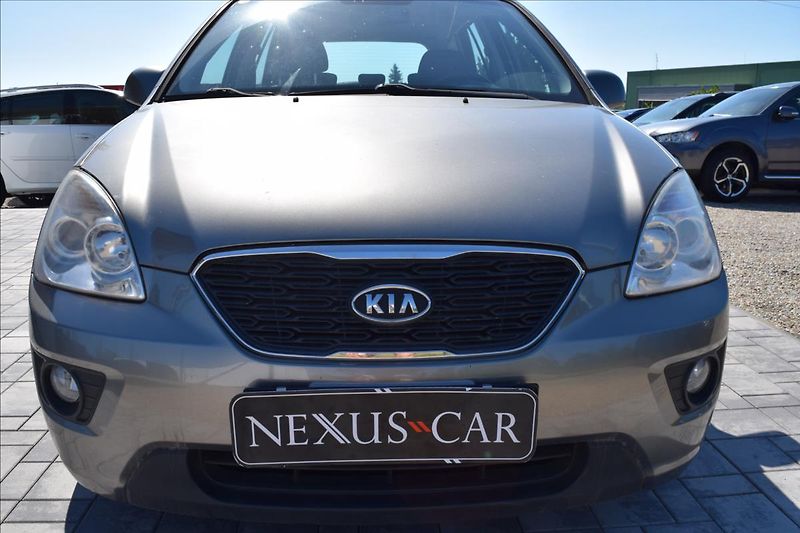 Kia Carens 1,6 CRDI 85KW NÍZKÉ KM VÝHŘEV - fotka 2 z 51