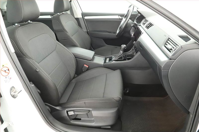 Škoda Superb (2019) Style 2.0 TDI, Automat, Navi - fotka 14 z 16