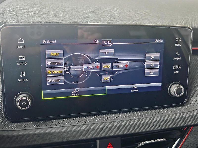 Škoda Kamiq (2025) 1,5 TSI 110 kW Monte Carlo DSG - fotka 23 z 26