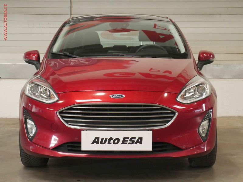 Ford Fiesta (2017) 1.0 EB, Titanium, kamera - fotka 2 z 18