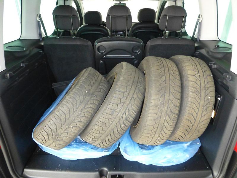 Peugeot Partner Tepee (2011) 1,6HDI*KLIMATIZACE - fotka 26 z 27