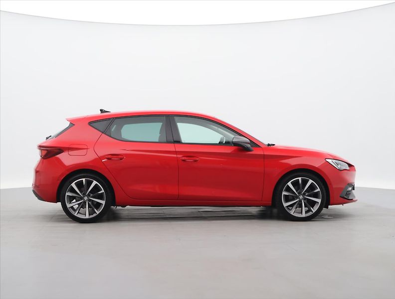 Seat Leon FR 1,5 TSI 96kW Full Link - fotka 8 z 28