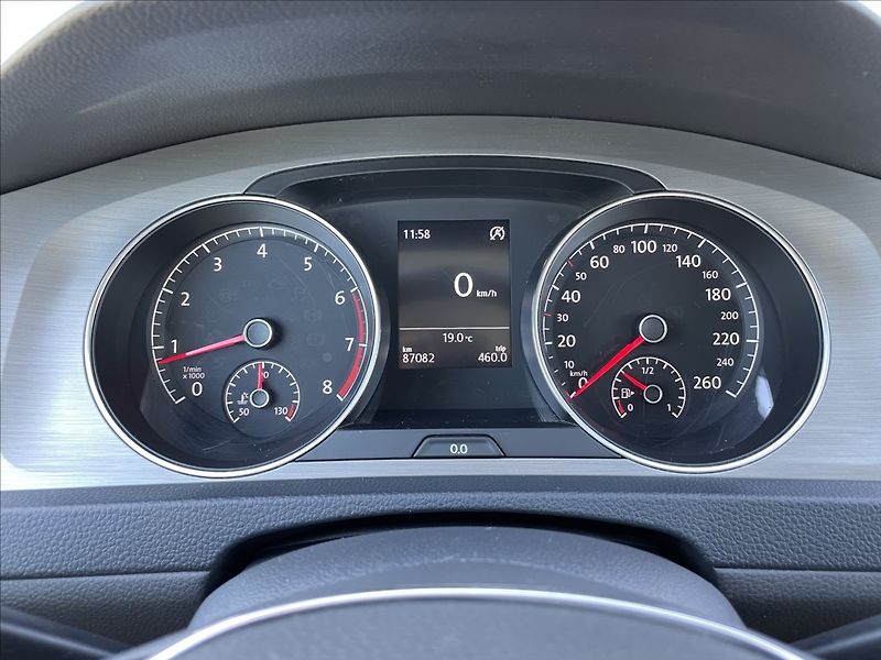 Volkswagen Golf 1,2 TSI 77KW DSG,ČR.1.MAJ. - fotka 12 z 33