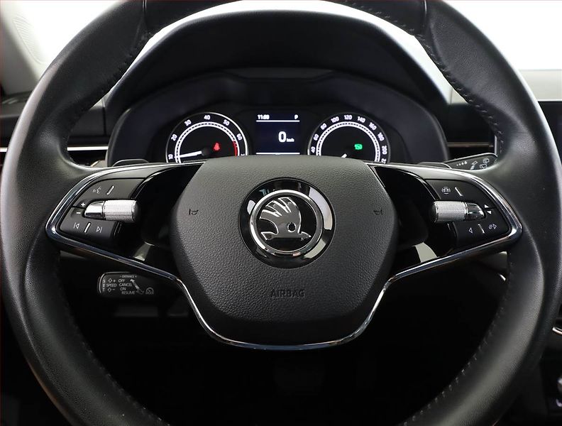 Škoda Kamiq (2023) Style 1.0 TSI - fotka 8 z 19