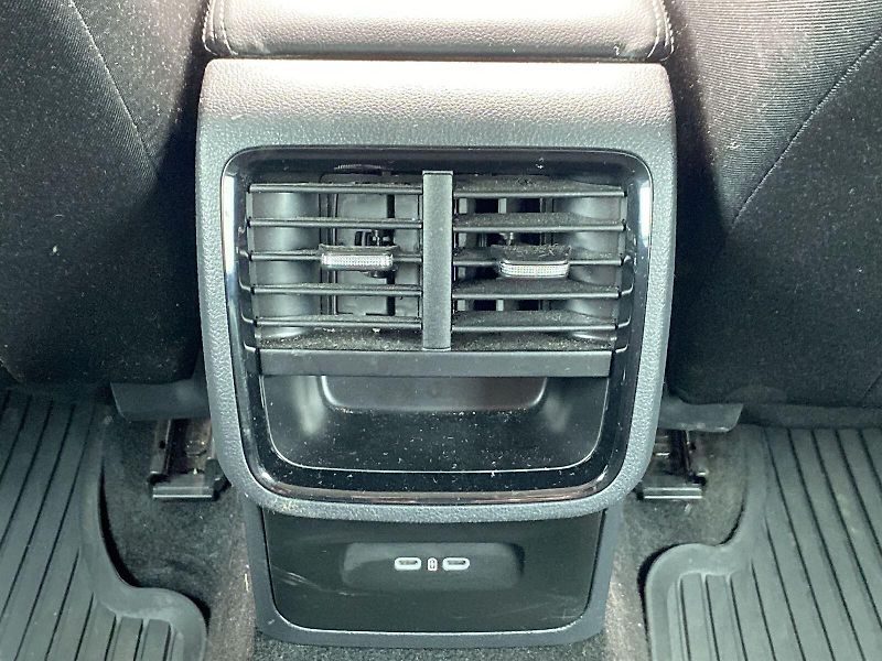Škoda Octavia (2024) 1.5 TSI M-HEV DSG Ambition - fotka 21 z 28