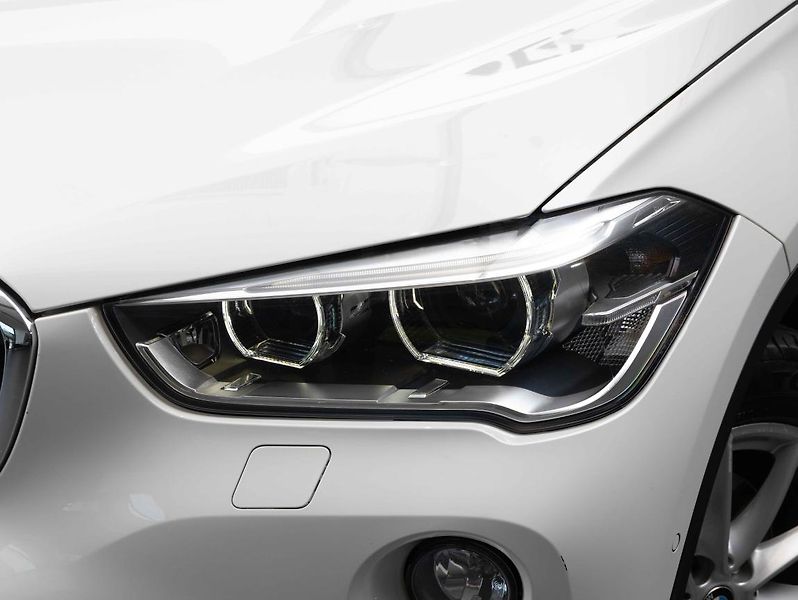 BMW X1 sDrive 18i - fotka 8 z 22