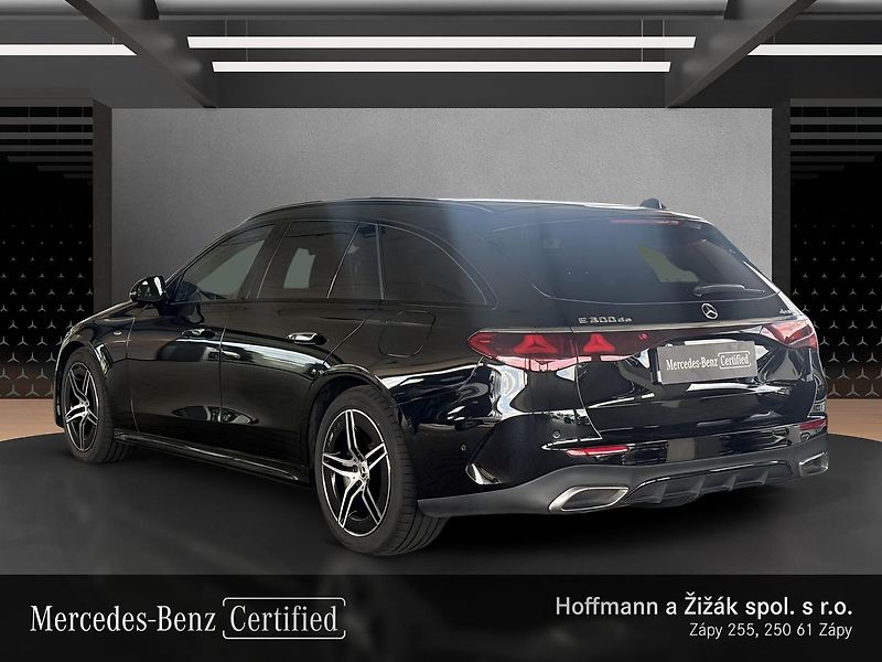 Mercedes-Benz Třídy E 300de 4M kombi AMG linie - fotka 7 z 21