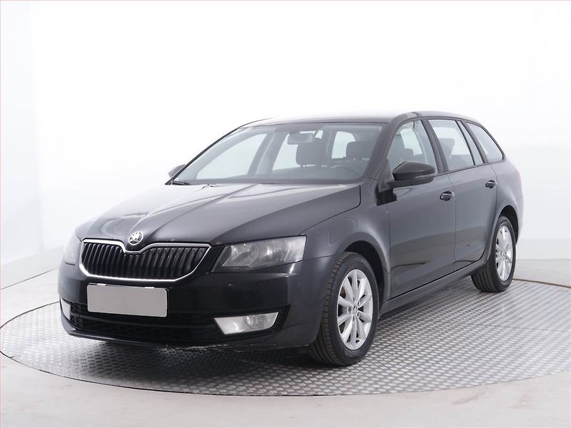 Škoda Octavia (2014) 1.6 TDI, ČR,1.maj, Tempomat - fotka 2 z 17