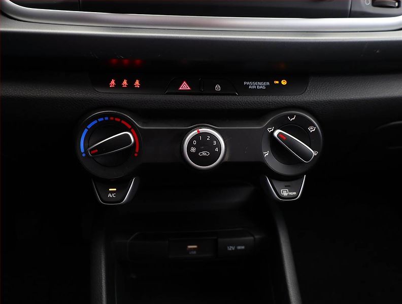 Kia Rio (2022) 1.2 DPI - fotka 15 z 17