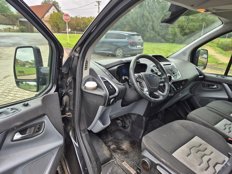 Ford Transit Custom (2015) 2.2 Tdci Long 114Kw  - fotka 17 z 24