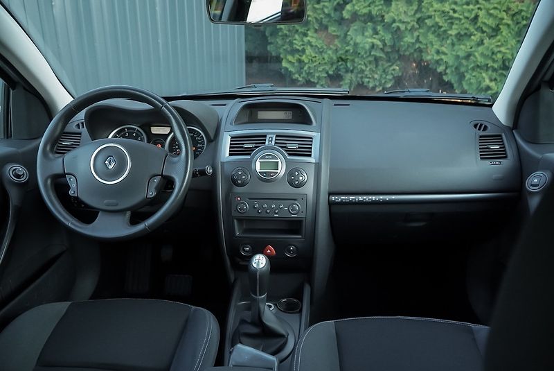 Renault Mégane 1.6 Suprový stav - fotka 18 z 21