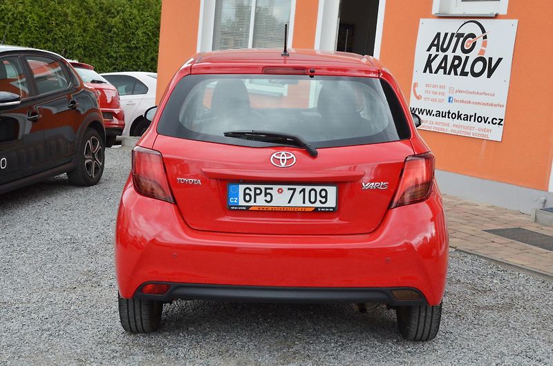Toyota Yaris (2015) // REZERVOVÁNO //  - fotka 5 z 31