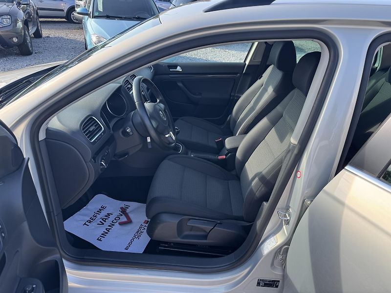 Volkswagen Golf Variant (2010) 1.4TSi,rezervace - fotka 10 z 41
