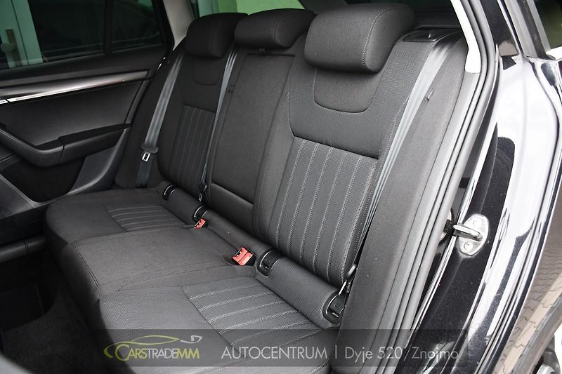 Škoda Octavia 2.0TDi STYLE EXTRA TAŽNÉ - fotka 19 z 47